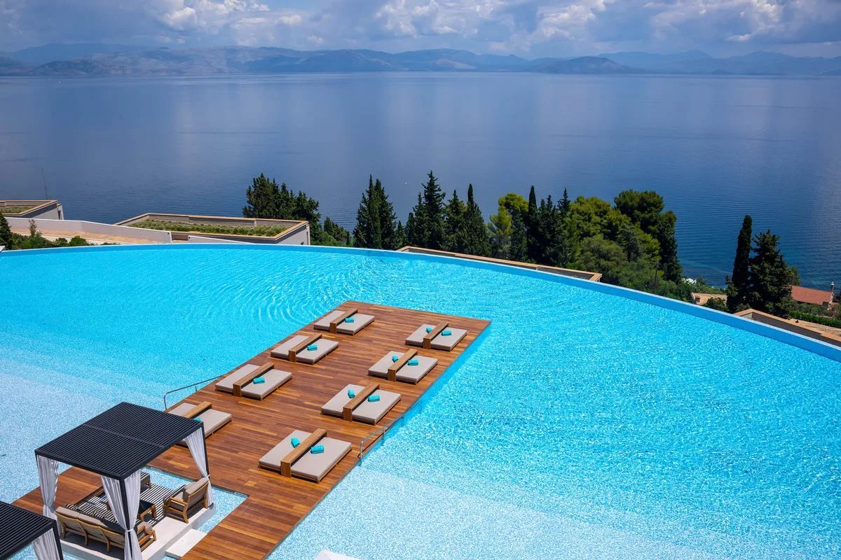Angsana Corfu lieu de mariage contemporain avec vue sur la mer