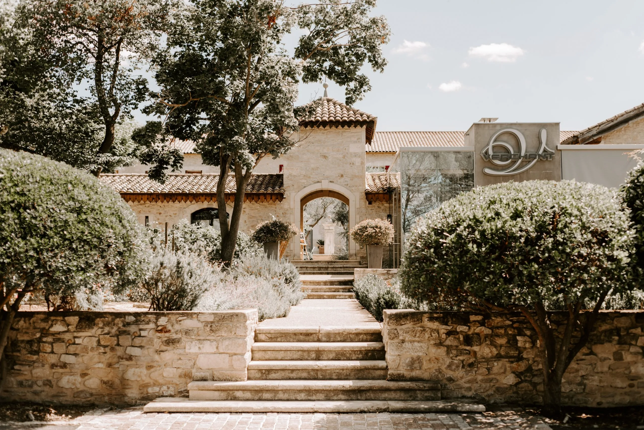 Domaine de Verchant à Castelnau-le-Lez, entouré de jardins et de vignobles