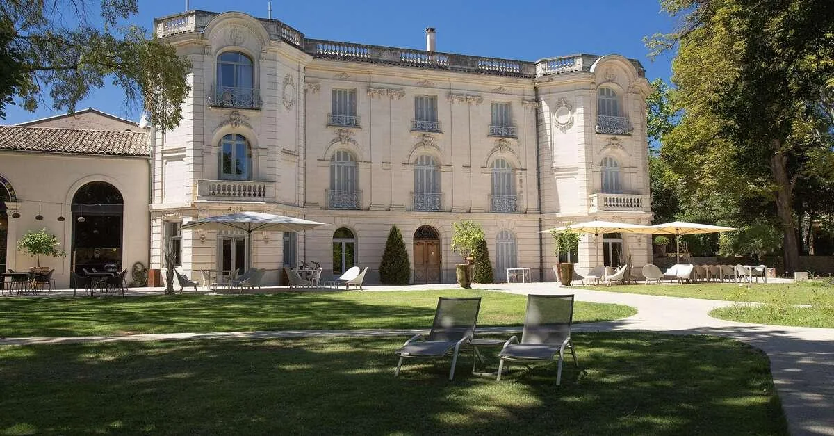 Domaine de Biar, lieu de mariage près de Montpellier avec château et parc arboré.