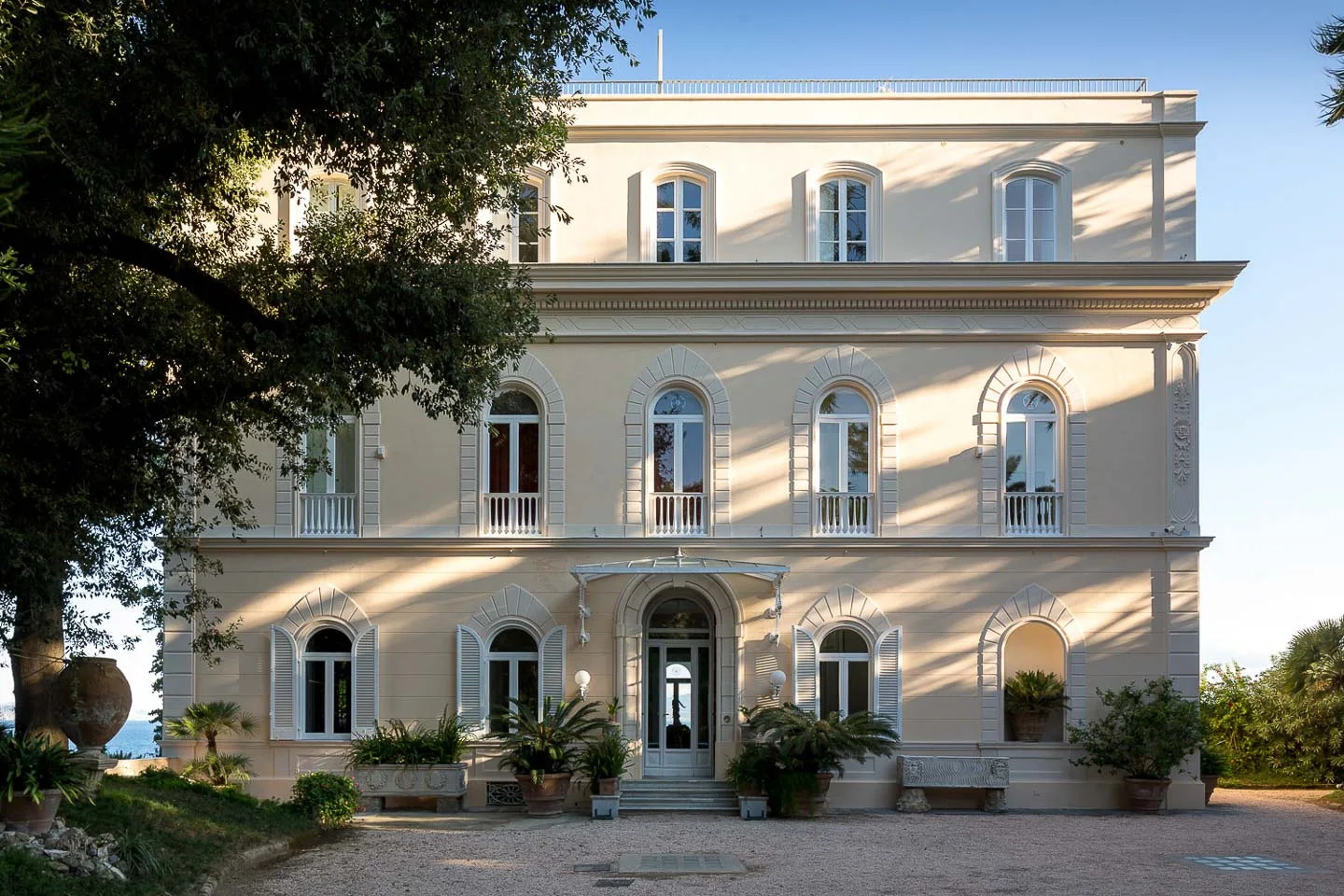 Villa Astor, lieu de mariage à Sorrente avec vue sur la baie de Naples