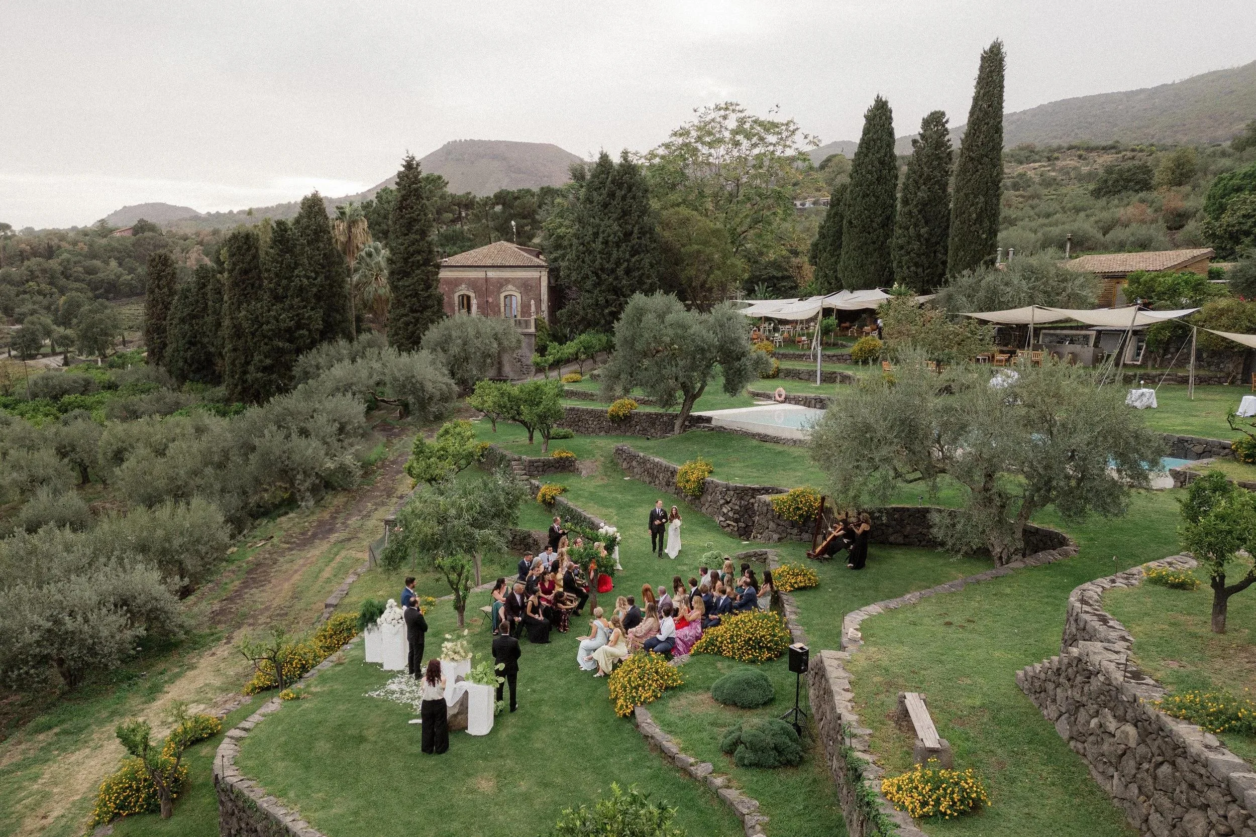 Monaci delle Terre Nere, domaine de mariage au pied de l’Etna en Sicile.