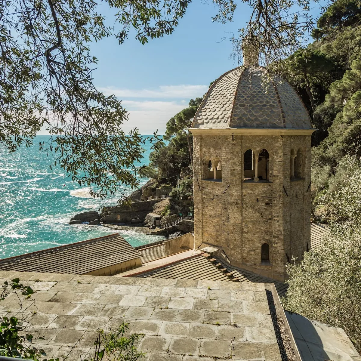Abbazia di San Fruttuoso, lieu de mariage en bord de mer près de Portofino