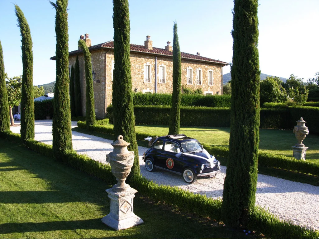 Borgo Santo Pietro, domaine de campagne pour un mariage dans les jardins en Toscane
