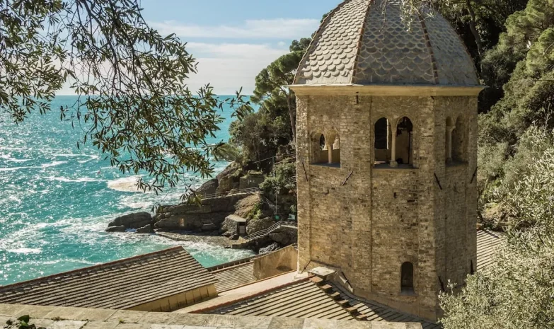 Abbazia di San Fruttuoso, lieu de mariage en bord de mer près de Portofino
